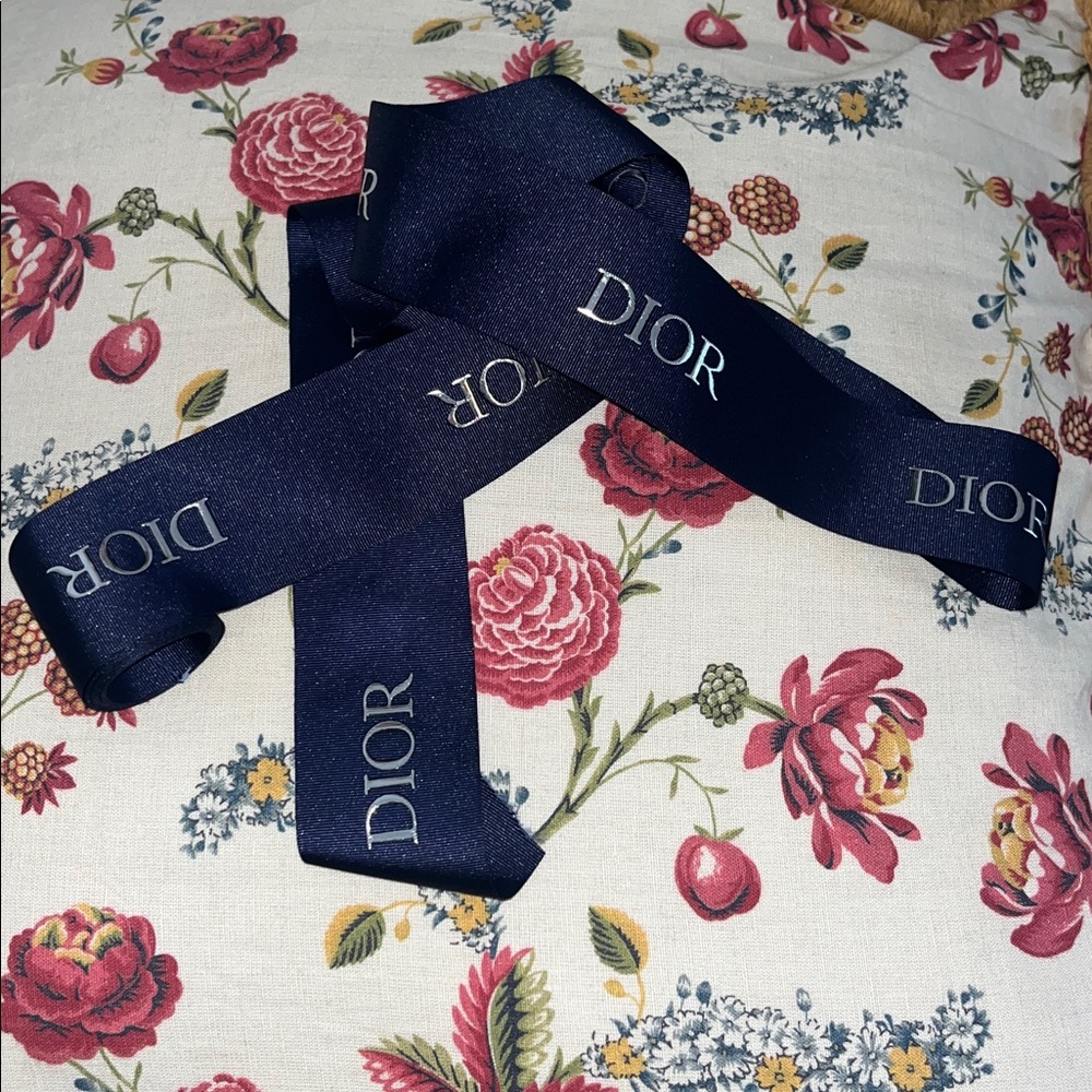 Dior - Picture 2 of 7